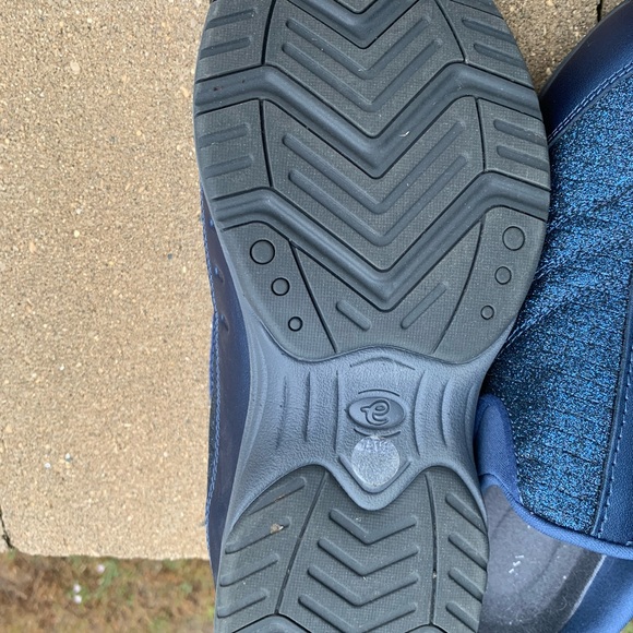 Easy Spirit Slip on clog. Size 11. Sparkly Navy - Picture 3 of 4